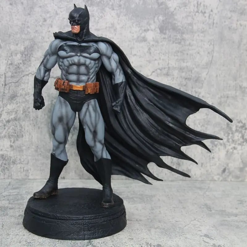 PRE-ORDER Batman ultimate