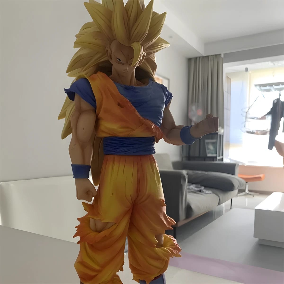 PRE-ORDER Goku SSJ3 large