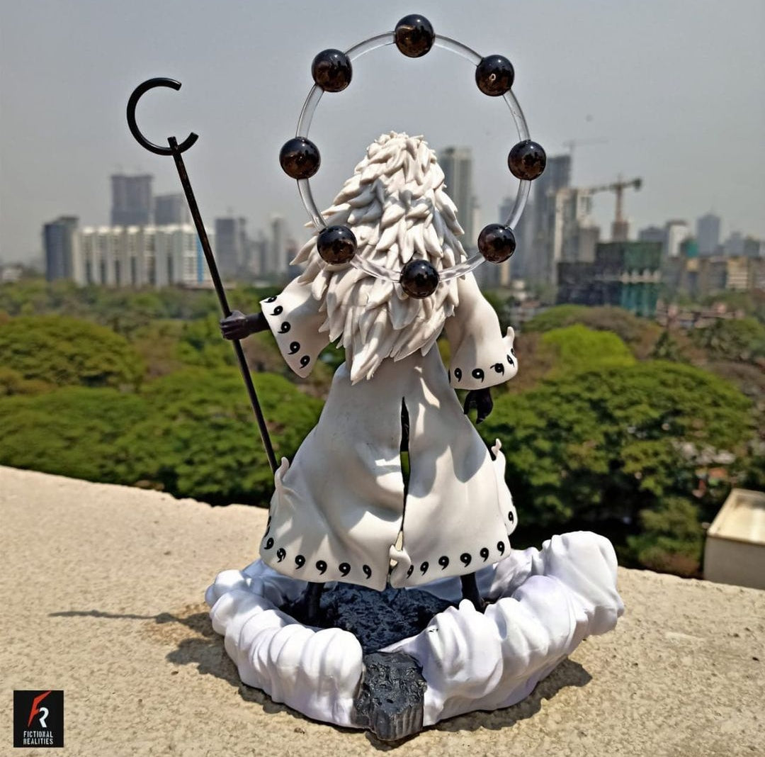 PRE-ORDER Madara white 10 tails