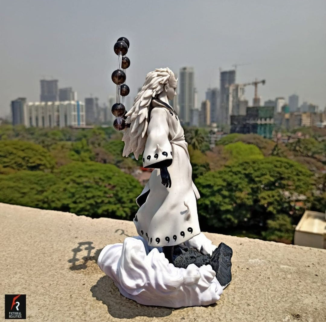 PRE-ORDER Madara white 10 tails