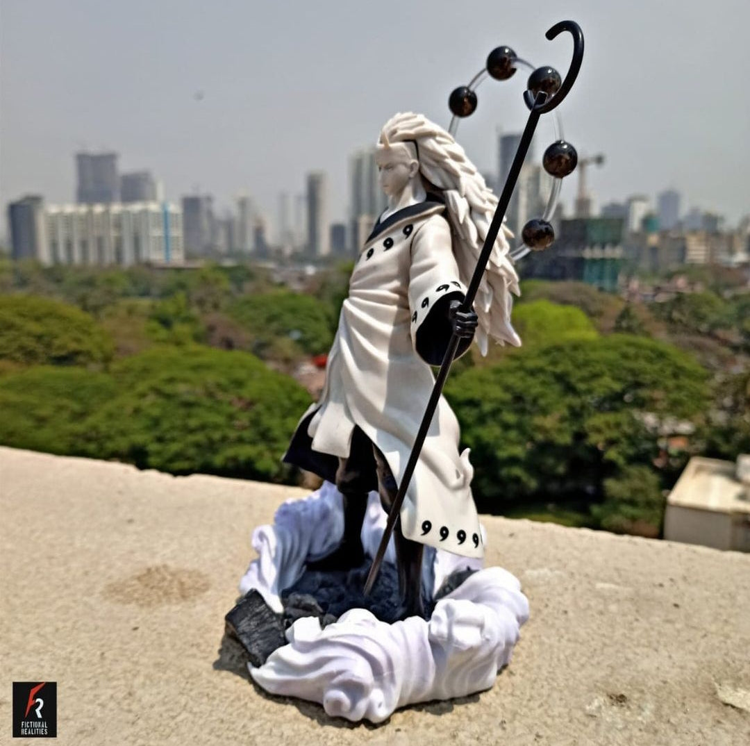 PRE-ORDER Madara white 10 tails