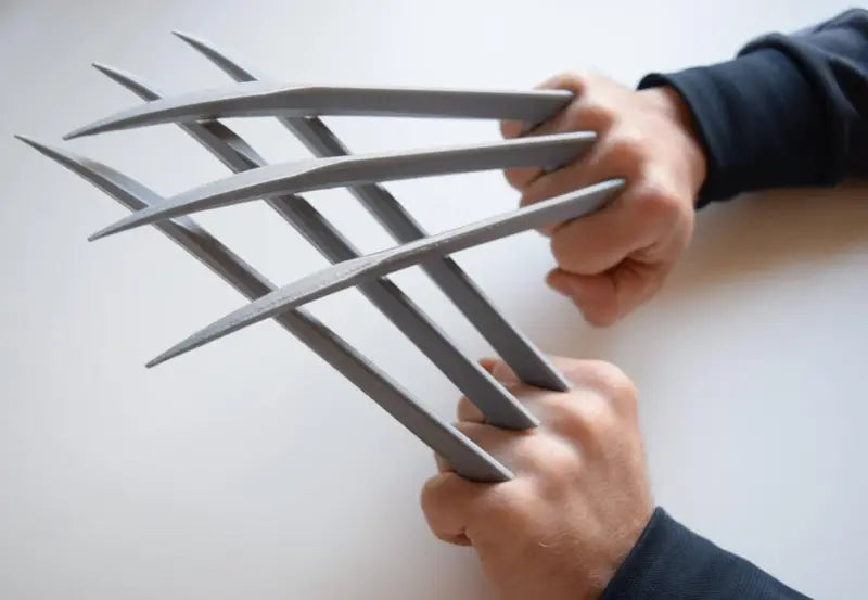 Wolverine claws
