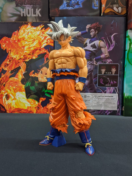 Dragon Ball Z : Goku Ultra Instinct Action figure